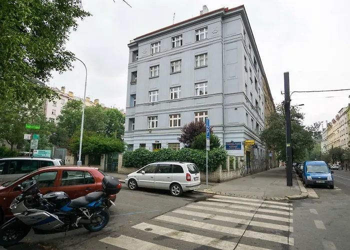 Four Year Seasons - Walkable To Centre, Metro And Riverside Praha