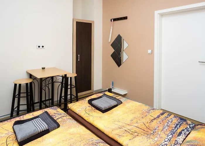 Four Year Seasons - Walkable To Centre, Metro And Riverside Apartmán Praha