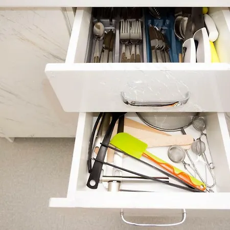 Four Year Seasons - Walkable To Centre, Metro And Riverside Apartment *