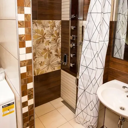 Apartment Four Year Seasons - Walkable To Centre, Metro And Riverside Prague